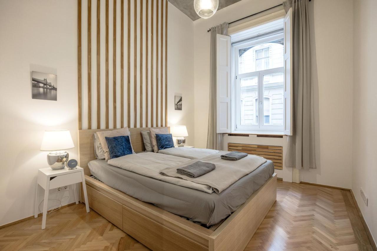 Industrial Fantasy Apartment ブダペスト エクステリア 写真
